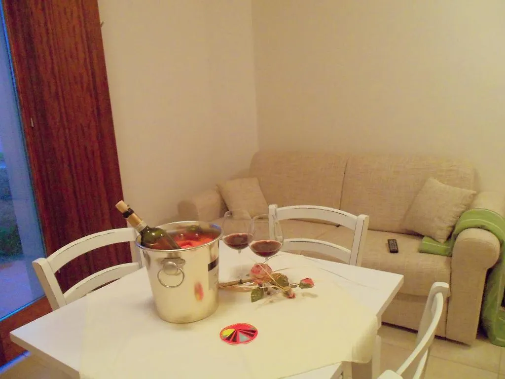 Residence Boschetto Holiday 马达莱纳 0*,  意大利